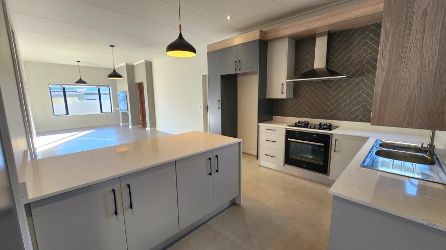 3 Bedroom Property for Sale in Glenwood Ridge Western Cape